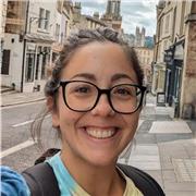 Ragazza con Associate Degree in matematica conseguita in California offre aiuto compiti matematica e inglese
